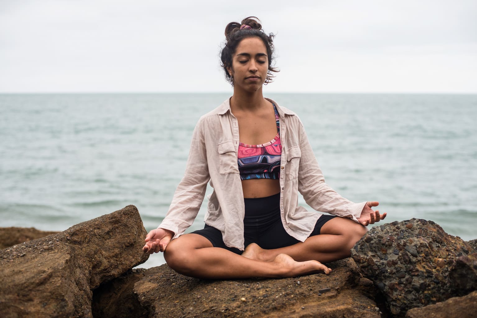 surf-and-yoga-retreats-meditation