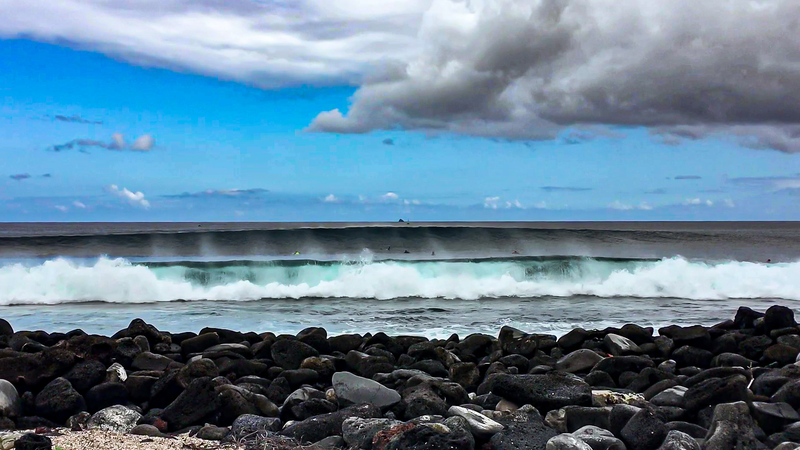 surfing-galapagos-islands