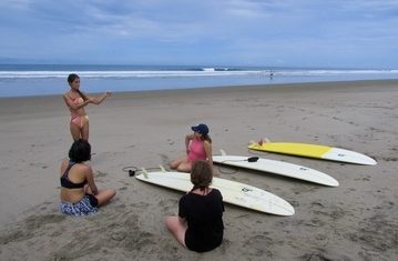 lesson-surf-trips-for-women